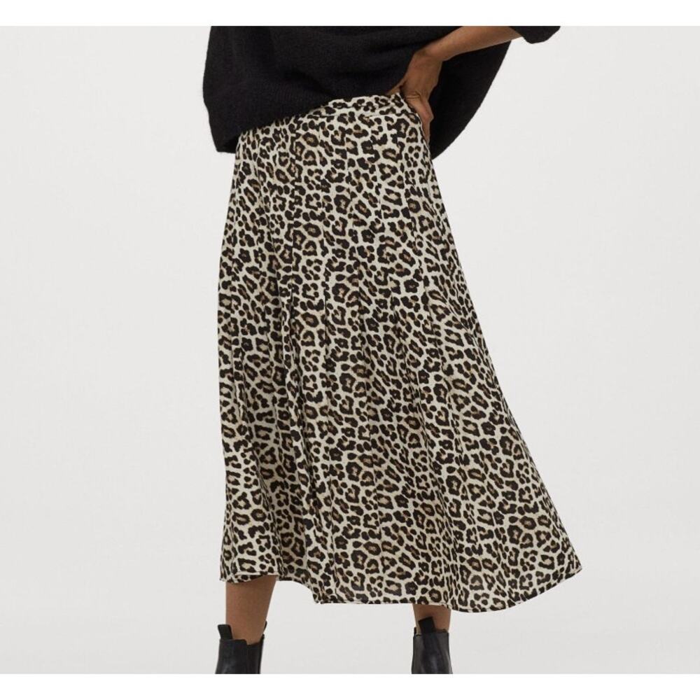 H&M Leopard Print Midi Skirt Size 10 100% Viscose Side Slits Zippered